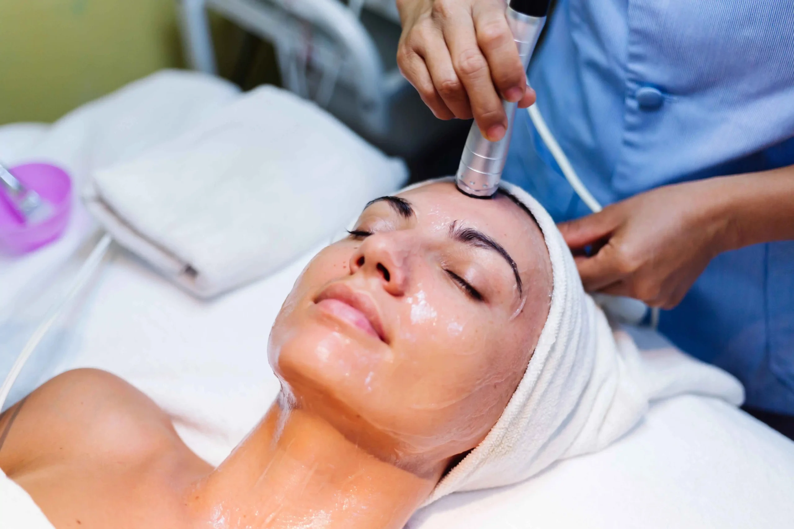 hydrafacial-mississauga-glowing-skin-result